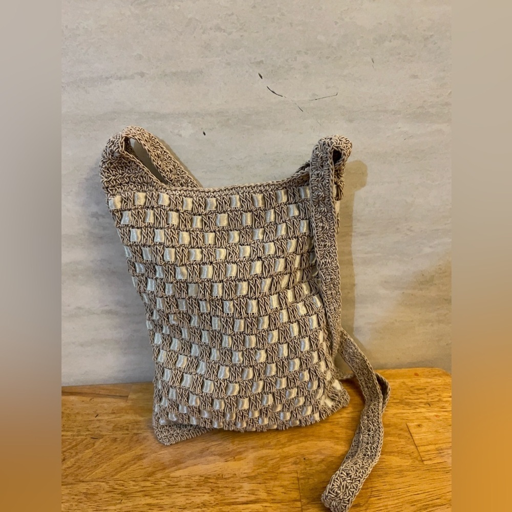 Vintage Arizona Jean Company Distinctive Basket Weave Pattern Crossbody